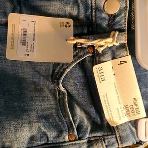 A.n.a. high rise curvy skinny jean